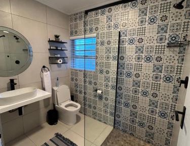 Apartment with Pool View 