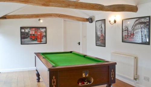 Five-Bedroom Holiday Home