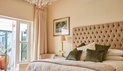 Suite with Garden View