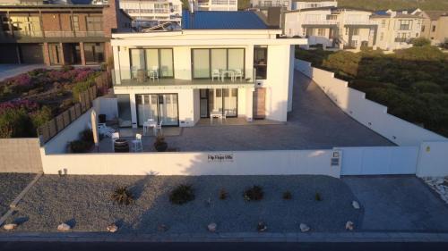 One-Bedroom Standard Apartment