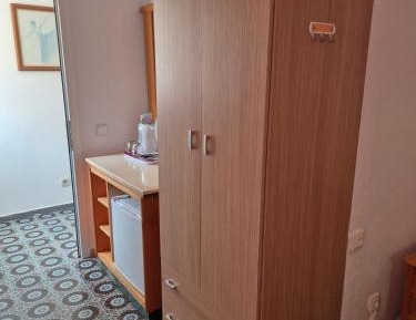 Single Room with Private Bathroom
