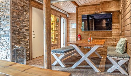 Three-Bedroom Holiday Home 