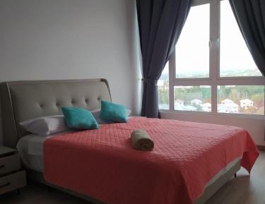 Three-Bedroom Apartment - High Floor