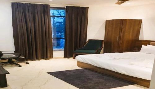 Superior King Room