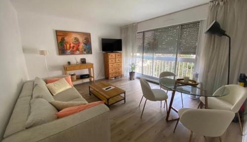 Apartment with Garden View