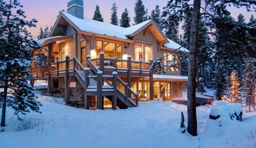 Four-Bedroom Holiday Home