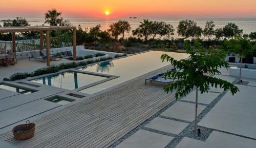 Queen Room with Garden View