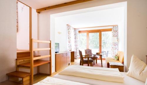 Two-Bedroom Suite