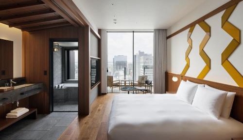 King Room with Mountain View