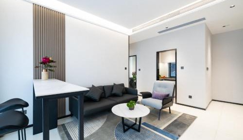 Suite with Mountain View