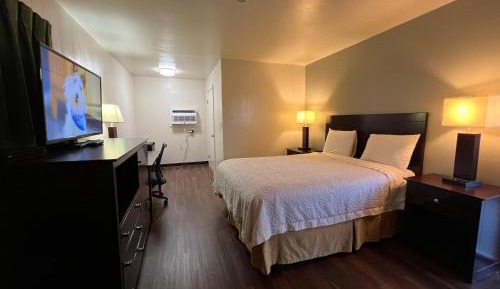 Queen Room