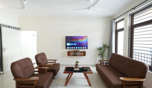 Three-Bedroom Apartment