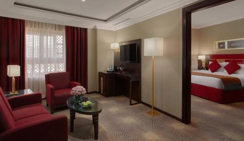 One-Bedroom Suite with City View