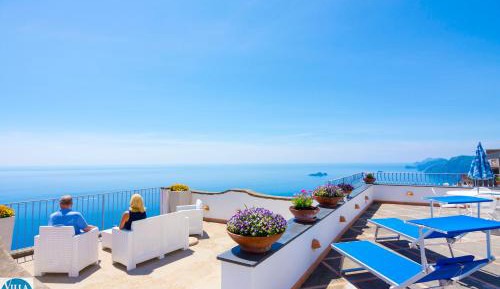 Luxury Apartment with Sea Terrace