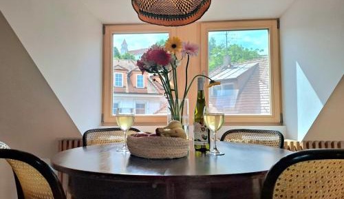One-Bedroom Apartment with City View