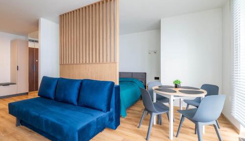 Studio Apartment with One Double Bed