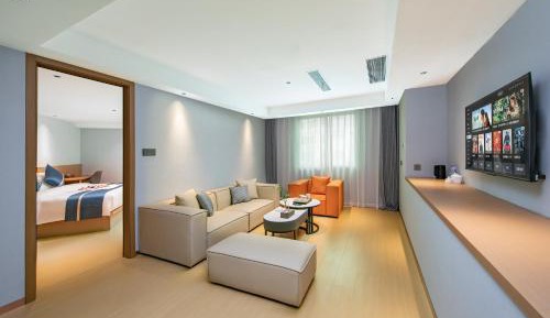 Deluxe Suite