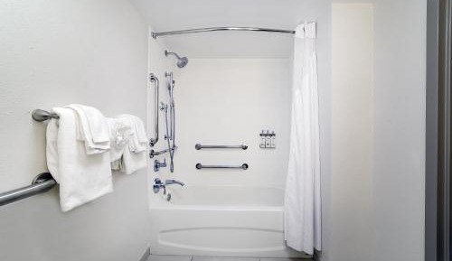 King Room - Mobility Access/Hearing Accessible