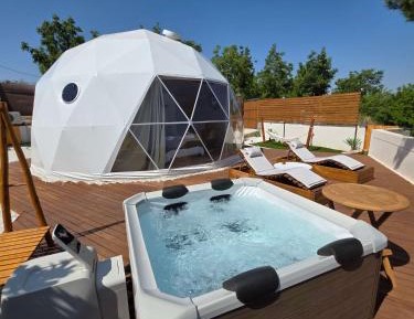 One-Bedroom Villa