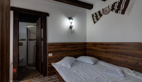 Queen Room with Balcony