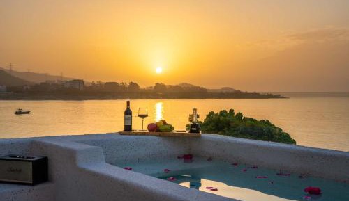 Deluxe Double Room with Balcony and Sea View