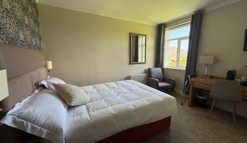 Classic Single Room