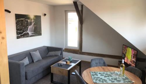 One-Bedroom Deluxe Apartment