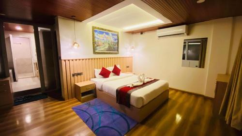 Superior King Room