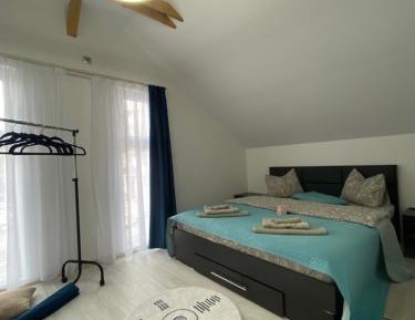 One-Bedroom Loft Apartment with Balcony