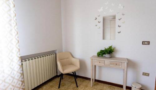 Twin Room with Private External Bathroom