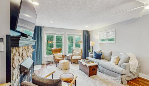 Two Bedroom Apartment 