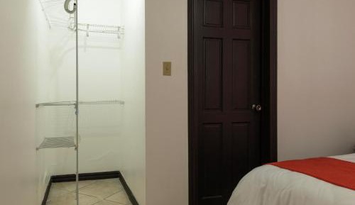 Queen Room - Disability Access
