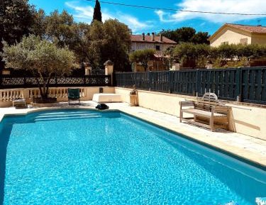 Three-Bedroom Holiday Home 