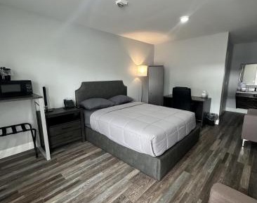 Queen Room - Disability Access