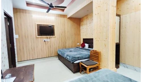 Deluxe King Suite