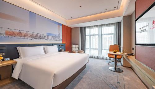 Deluxe Queen Room