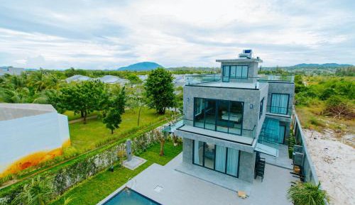 Three-Bedroom Villa