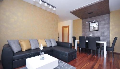 Two-Bedroom Apartment with Sea View