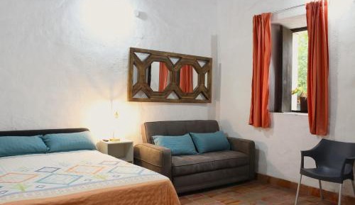 Standard Twin Room with Sofa
