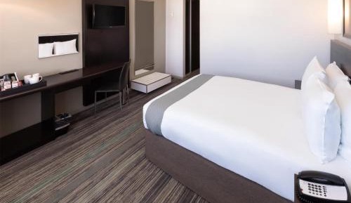 Standard Queen Room - Non Smoking