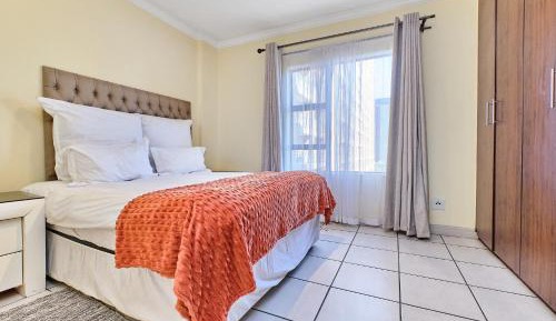 Apartment with Garden View