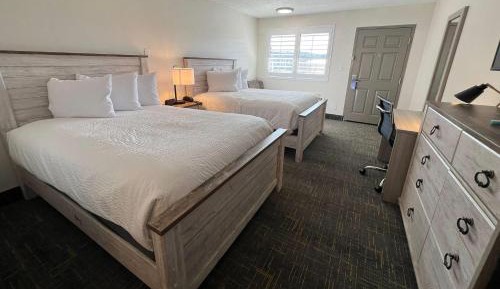 Double Room with Two Double Beds - Non-Smoking