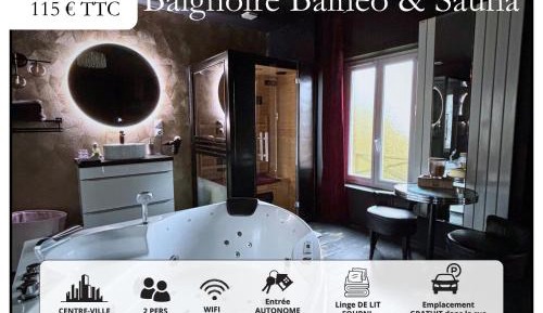 Studio with Spa Bath