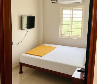 Deluxe Double Room (2 Adults + 1 Child)