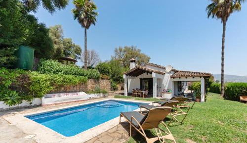 Villa with Garden View