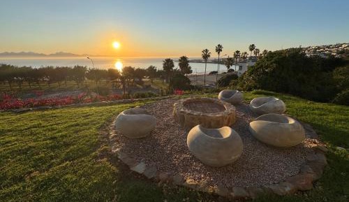 Three-Bedroom Vacation Home 