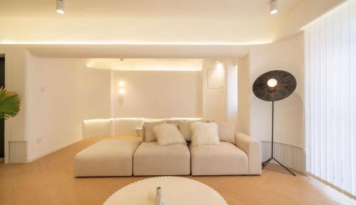 Three-Bedroom Apartment with Harbor View