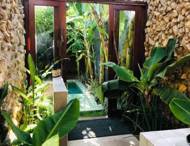 Deluxe Bungalow with Garden View