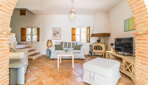 Three-Bedroom Vacation Home 