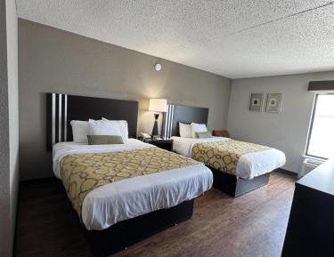 Queen Room with Two Queen Beds - Non-Smoking